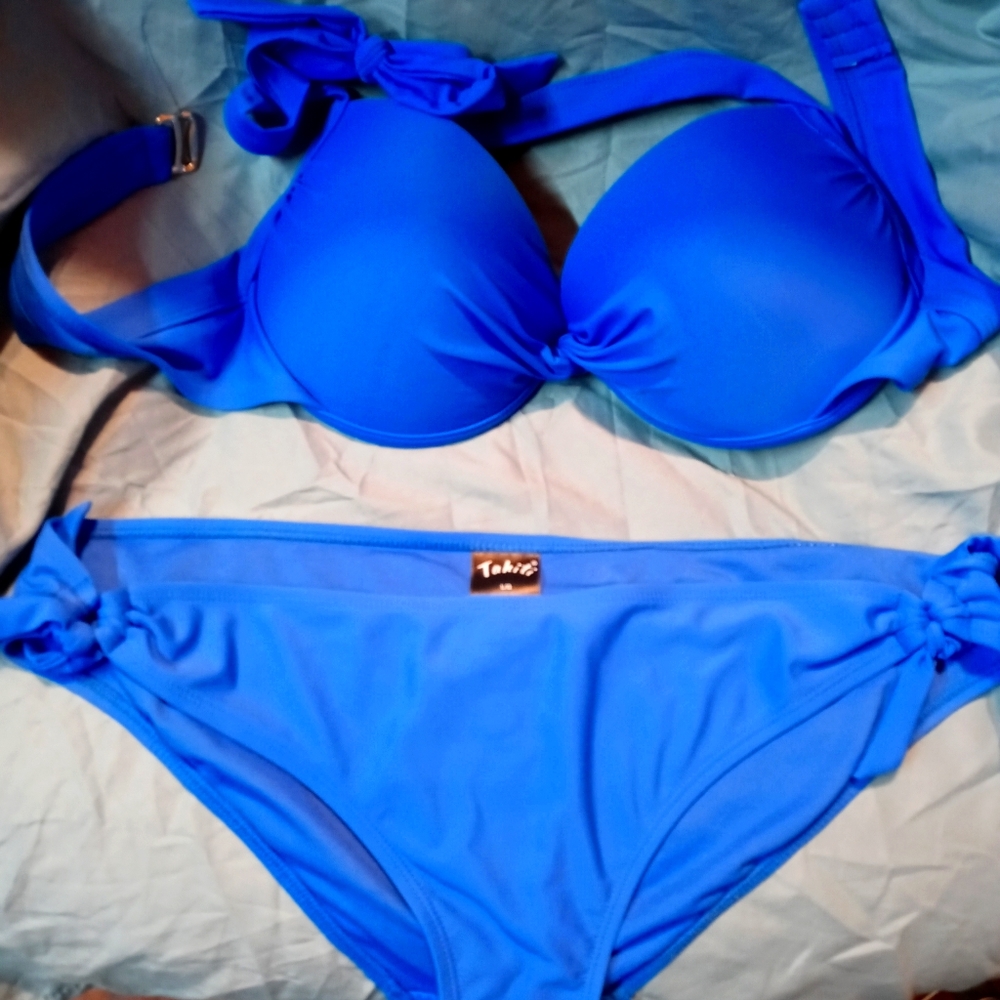 Tahiti bikini